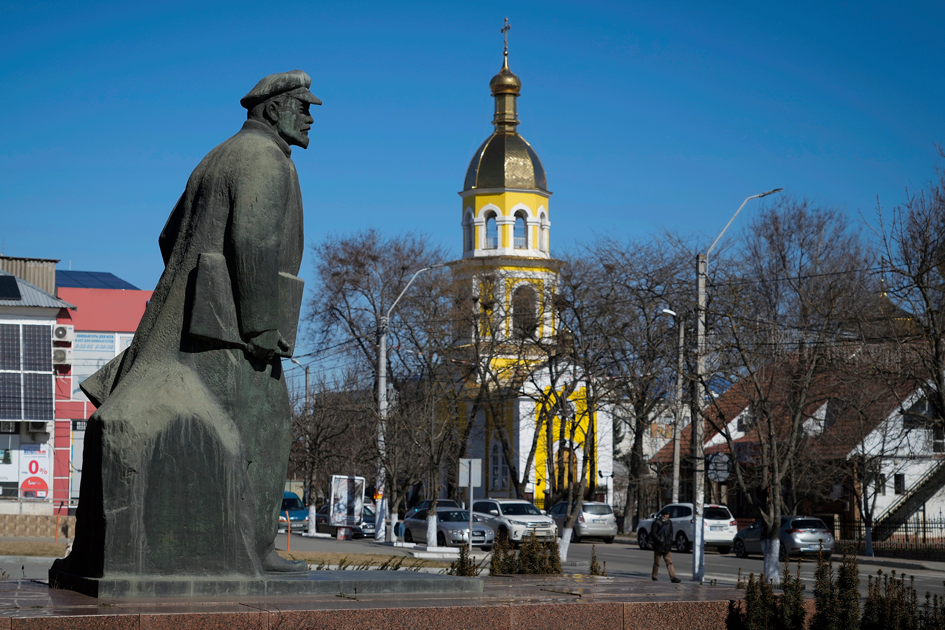 Lenin monument