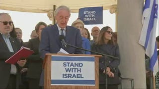 Dem senator booed at pro-Israel rally after suggesting a 'de-escalation' - Fox News