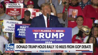 Trump takes shots at DeSantis, Haley during rally - Fox News