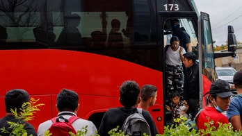 Buses respond to Chicago’s new penalties and restrictions by dropping migrants in secret locations
